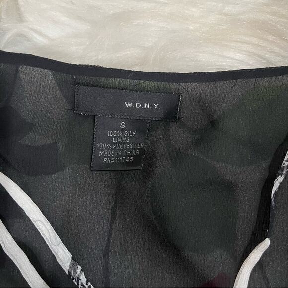 NEW WDNY Silk Semi Sheer Ruffle Flutter V-Neck Bell Sleeve Darted Blouse S NWT - Picture 12 of 15